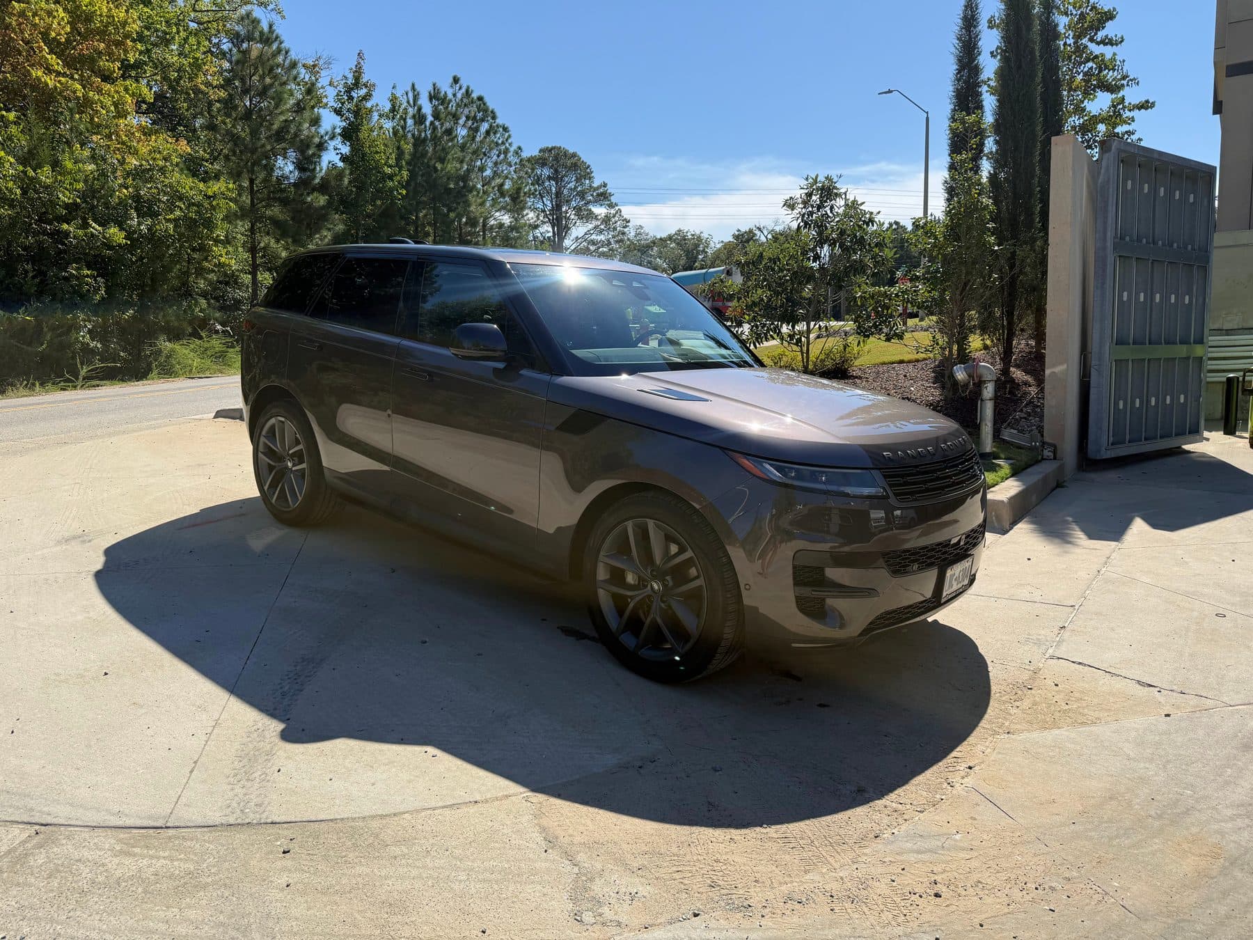 New Range Rover Sport after a full mobile detail