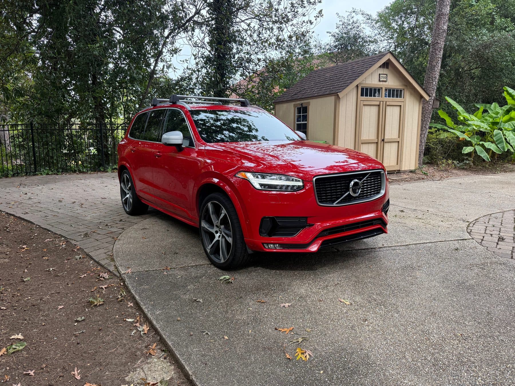Red Volvo XC90 R-Design after an exterior detail in the Triangle